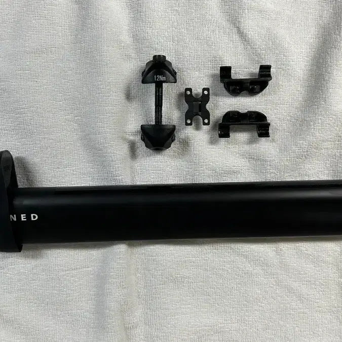 [BUNJANG] Refined Road Carbon Seatpost Black / 리파인드 로드 카번 싯포스트