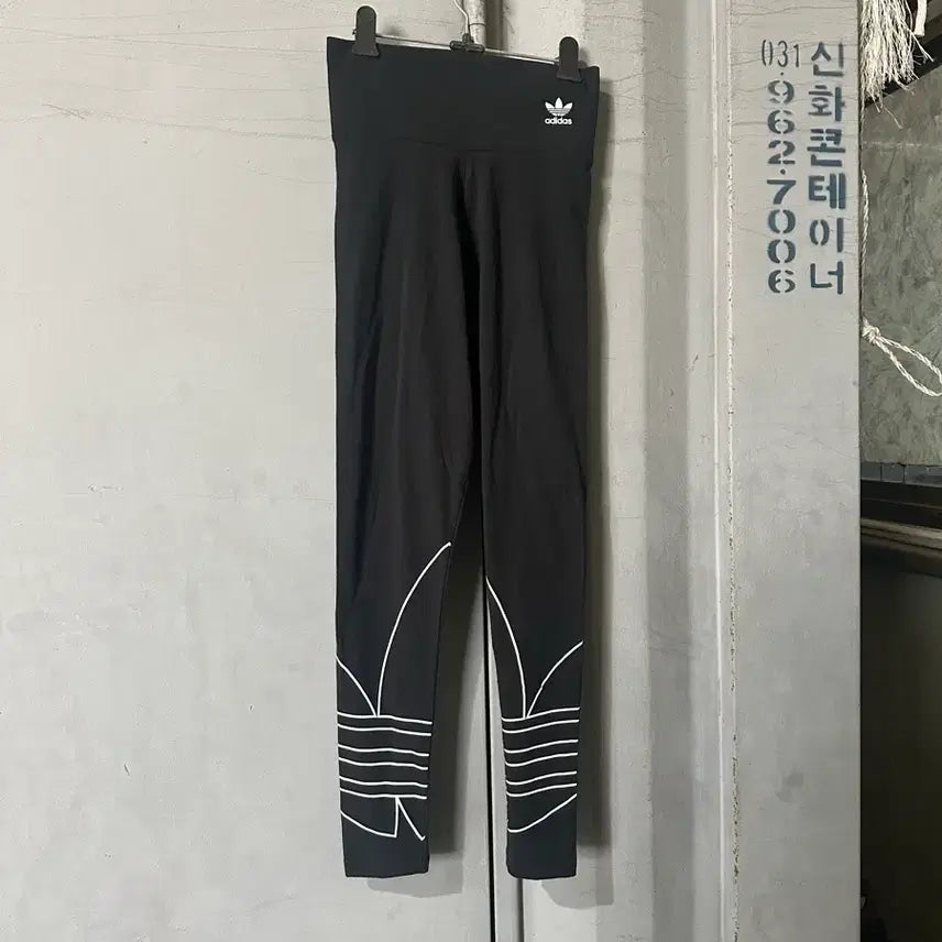 [BUNJANG] Adidas Women's Three-Stripes Leggings - Black / 아디다스 여성 레깅스 블랙