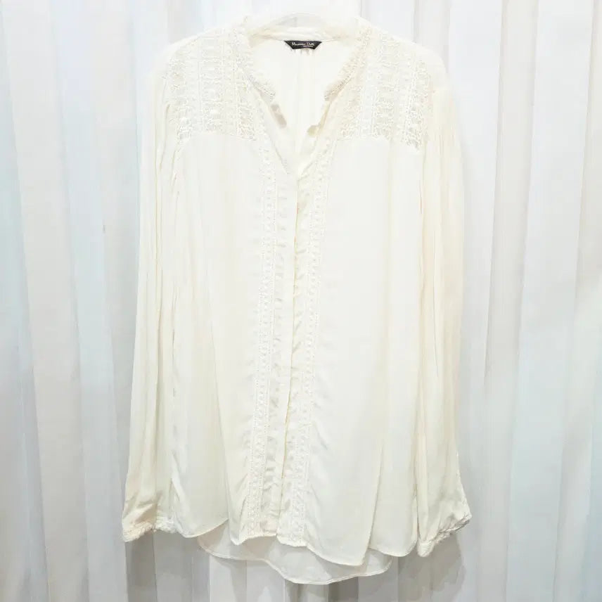 [BUNJANG] Massimo Dutti Lace Embroidered Blouse / L 마시모두띠 레이스 자수 디테일 블라우스 C573