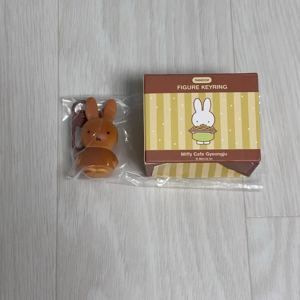 [BUNJANG] Miffy Miffy Store Miffy Cafe Peanut Bread Keyring / 경주 미피스토어 미피카페 미피 땅콩빵 키링