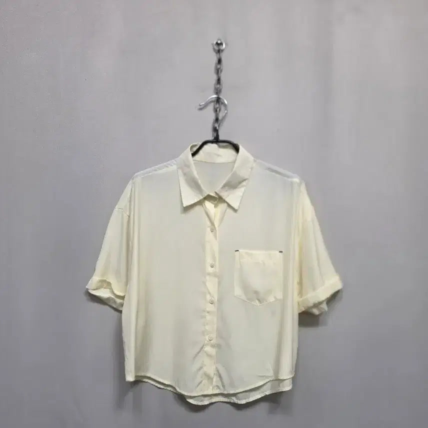 [BUNJANG] Cream Short Sleeve Shirt / 크림색 반팔 셔츠