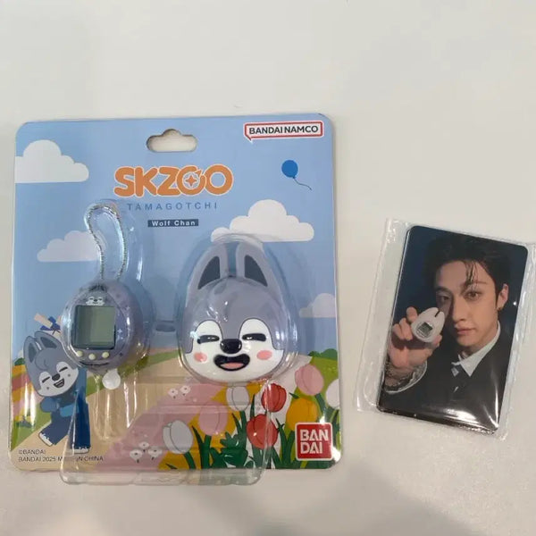 [BUNJANG] Stray Kids SKZOO Wolf Chan Felix Bandai Tamagotchi Photocard Bundle Set / 스트레이키즈 스키주 울프찬  필릭스 반다이 다마고치 미개봉