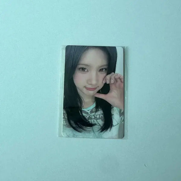[BUNJANG] Fromis_9 Jueun Berries Showcase Photocard / 하츠투하츠 주은 포카 베리즈 쇼케이스 포카