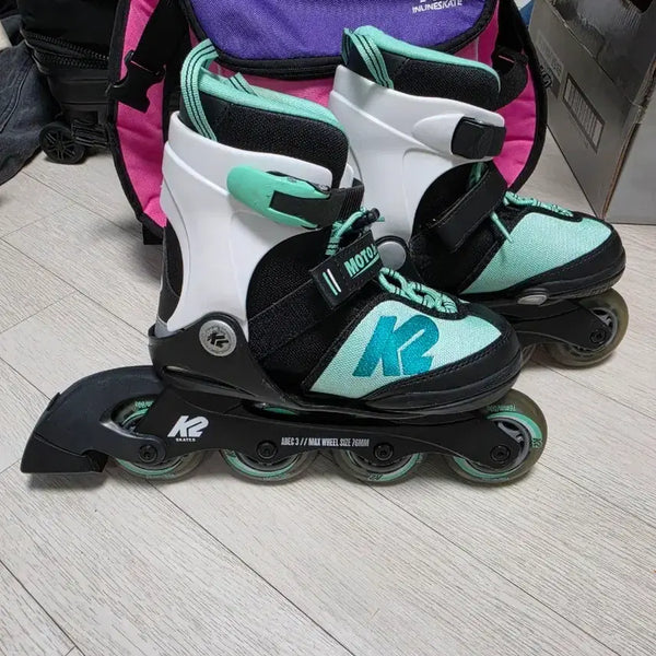 [BUNJANG] K2 Moto Junior Skates Set (Size 195-230) with Bag, Wheel Cover, Helmet, and Protective Gear / k2 모토주니어 195~230 + 가방 ,휠커버 ,헬멧, 보호대