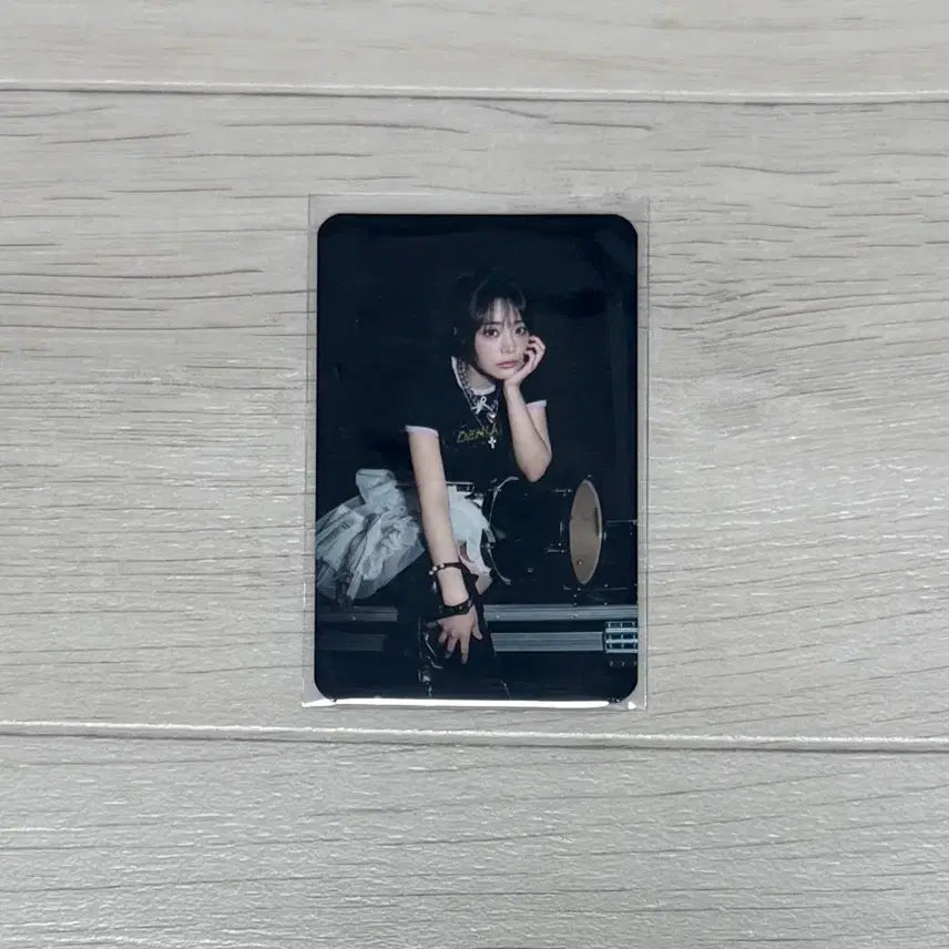 [BUNJANG] QWER Chishion Soul Strike Double-Sided Photocard / QWER 소울스트라이크 시연 양면 포토카드