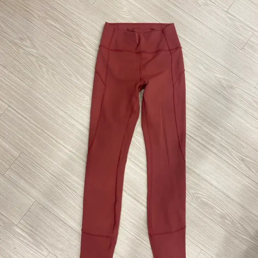 [BUNJANG] Lululemon Brick Color Leggings Size 4 / 룰루레몬 브릭컬러 레깅스 4