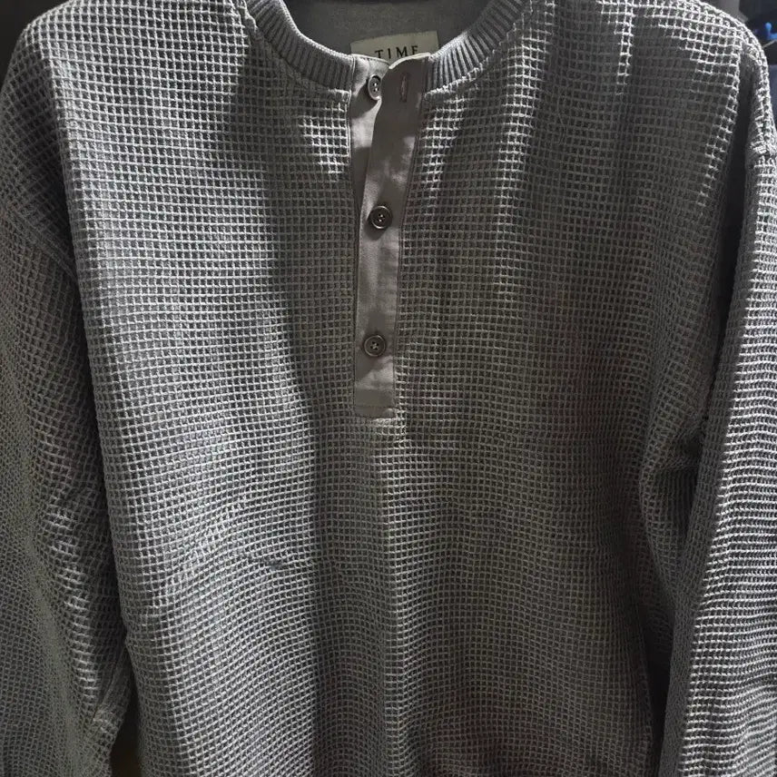 [BUNJANG] Time Homme Waffle Henly Neck Sweatshirt - Gray / 타임옴므 와플 헨리넥 스웨트셔츠 그레이