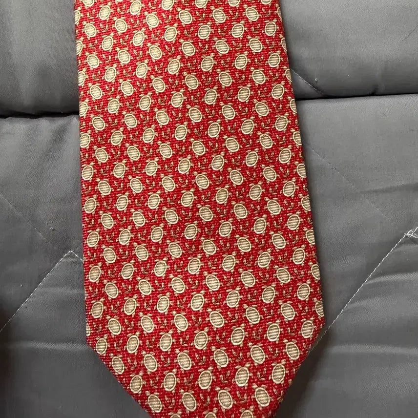 [BUNJANG] Bulgari Turtle Pattern Necktie Red / 불가리 넥타이 거북이 패턴 넥타이 레드