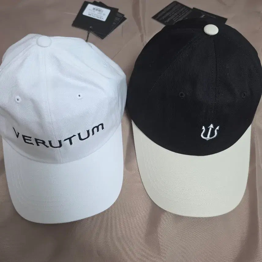 [BUNJANG] Verutum Trident Bio Washing Cap Hat White/Black / [새상품 정가 9.9]베루툼 모자 볼캡 화이트/블랙