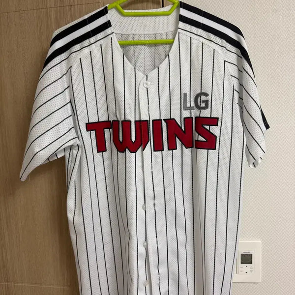 [BUNJANG] LG Twins Baseball Uniform - Size 95 / LG 트윈스 유니폼