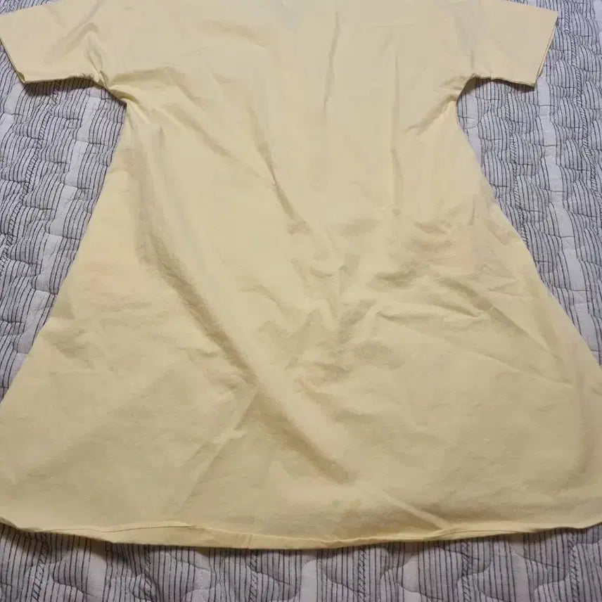 [BUNJANG] Yellow Short Sleeve Midi Dress / 노란색 반팔 원피스
