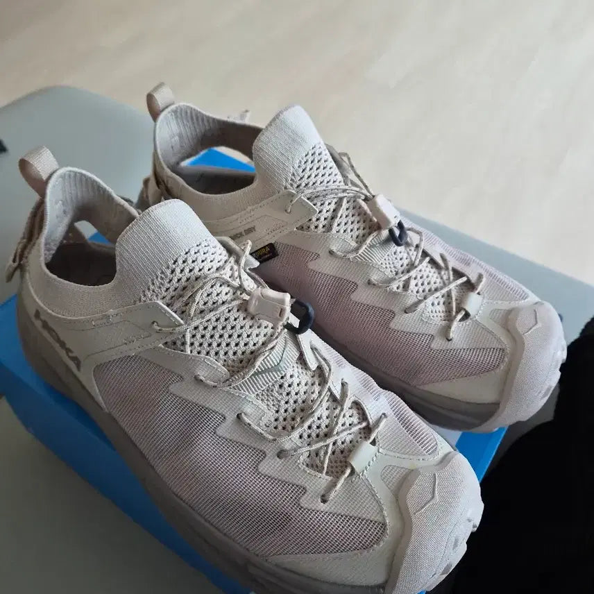 [BUNJANG] Hoka Hopara 2 Running Shoes Beige / 호카 신발 호파라2 275