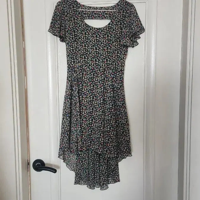 [BUNJANG] Flower Pattern Open Back Midi Dress / 플라워 패턴 오픈백 원피스