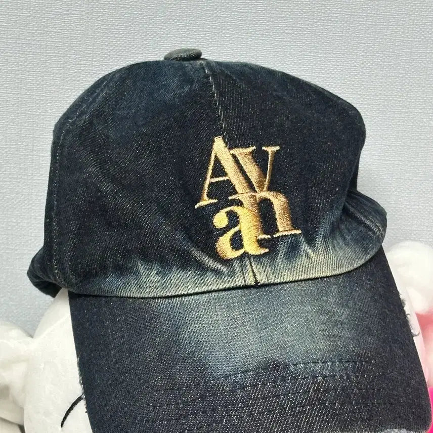 [BUNJANG] Urban Dress Denim Distressed Baseball Cap / 어반드레스 데님 데미지 볼캡 청 캡모자