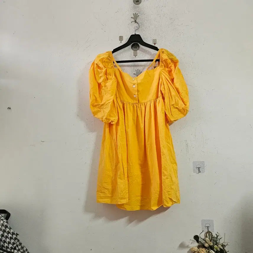 [BUNJANG] Puff Sleeve Square Neck Dress Yellow / 퍼프 소매 스퀘어넥 원피스 옐로우