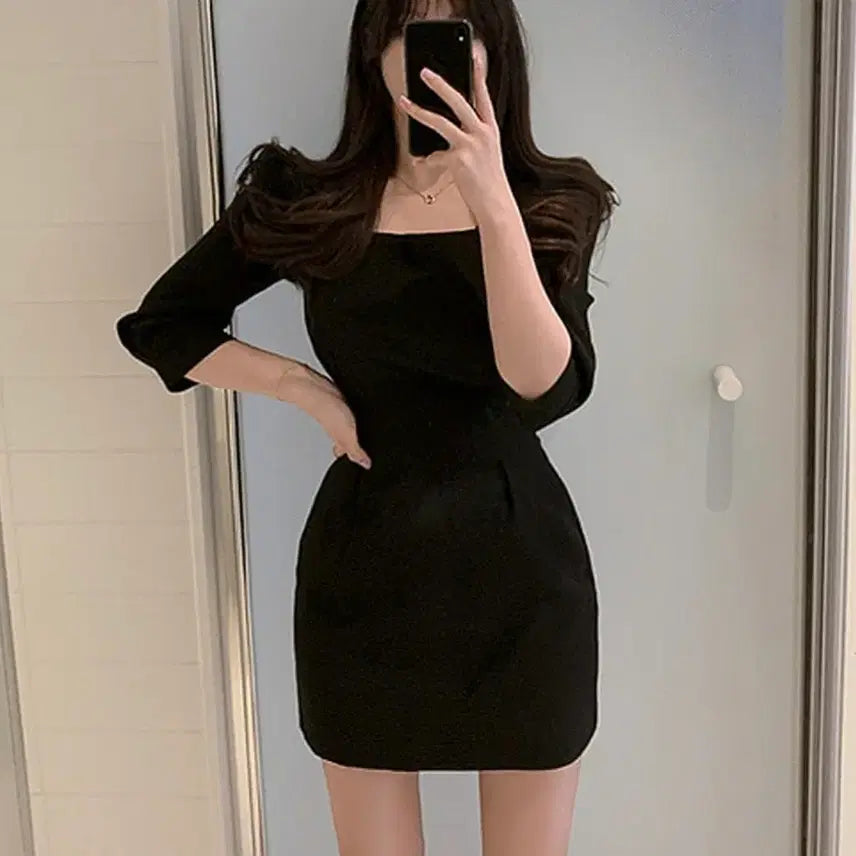 [BUNJANG] Hinique Square Neck Pintuck Mini Dress - Black, Size M / 히니크 스퀘어넥 핀턱 미니원피스 M사이즈 블랙 키작녀원피스 하객룩 데이트룩