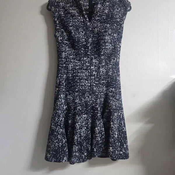 [BUNJANG] Time Postmodern Navy Pattern Dress / 타임 포스트모던 네이비 패턴 원피스 82-64-160
