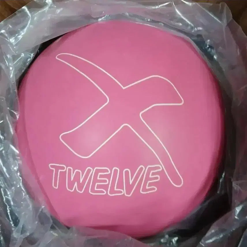 [BUNJANG] Hammer Xtreme Twelve Pink Solid Bowling Ball 15.3lbs Official / 택배무료 15.3파운드 공인구 햄머 엑스트웰브 핑크 솔리드 새볼링공