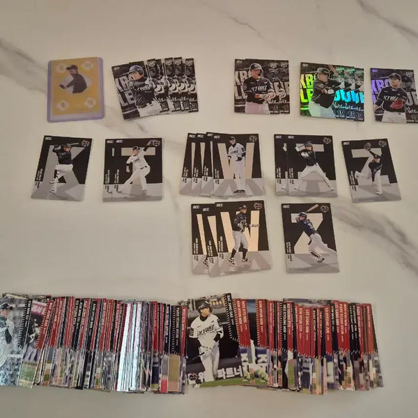 [BUNJANG] KT Wiz Ko Young-pyo Baseball Card Bundle Set / KBO카드 KT 고영표 승리부적 포함 일괄