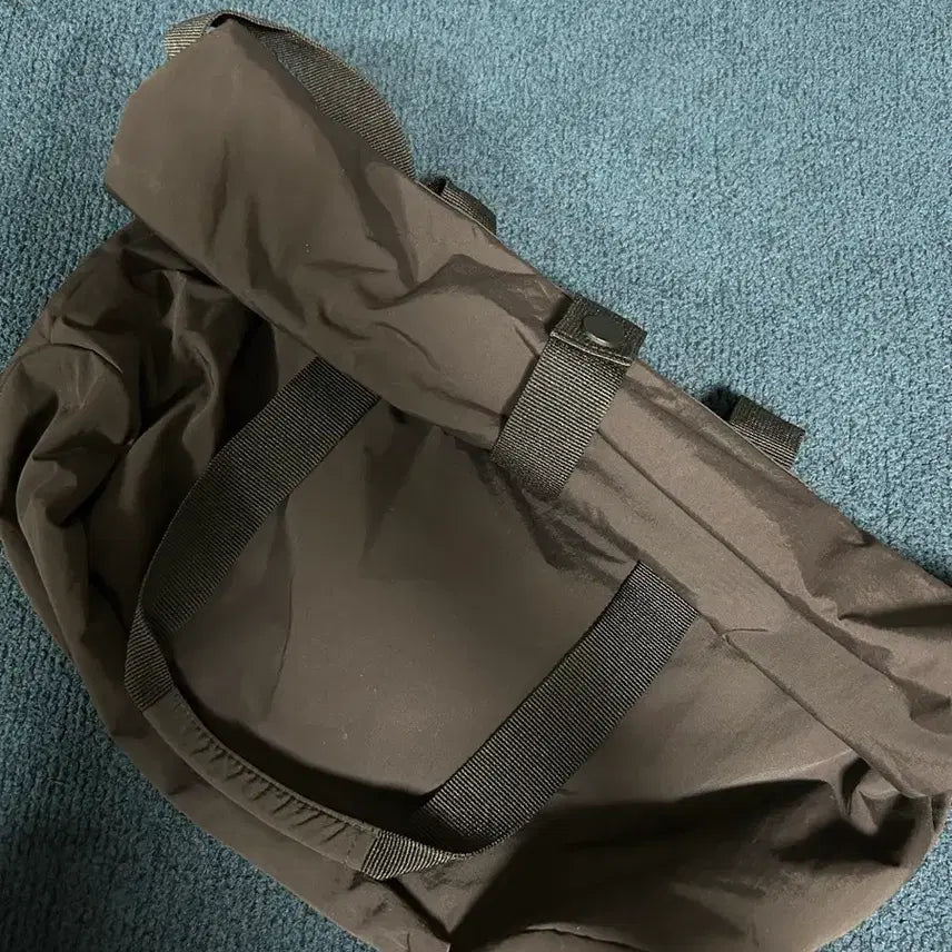 [BUNJANG] Uniqlo U Black Roll Bag / 유니클로U 롤백 블랙