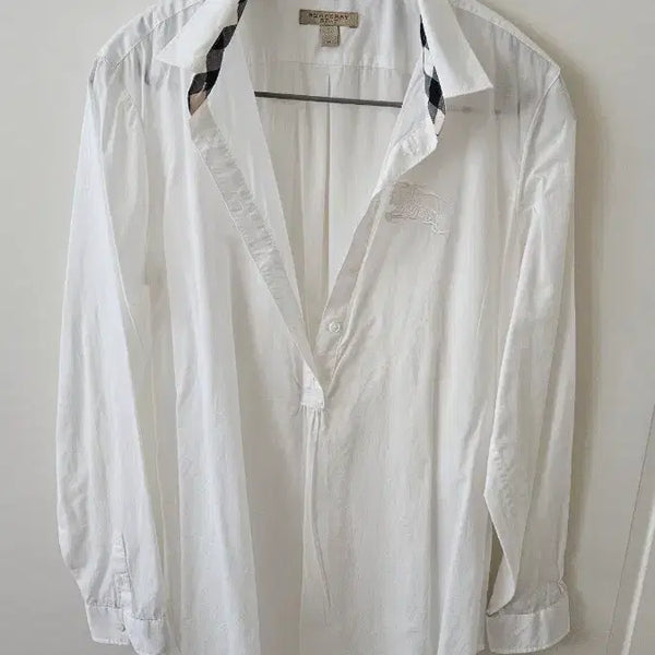[BUNJANG] Burberry Brit White Cotton Shirt / 버버리 브릿의 깔끔한 화이트 셔츠