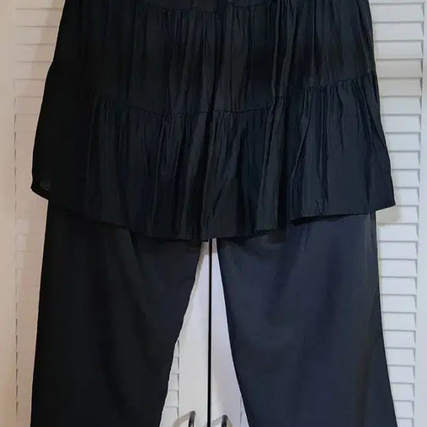 [BUNJANG] Black Tiered Skirt Pants / (새상품)블랙 캉캉 스커트 팬츠