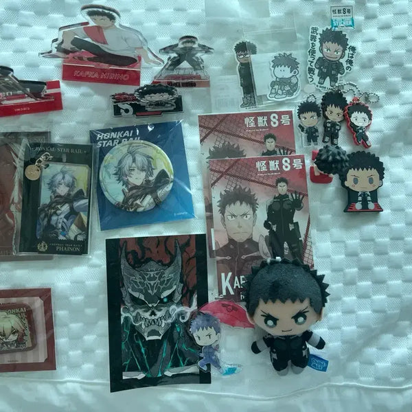 [BUNJANG] Kaiju No. 8 Kafka Hibino Merchandise Bundle / 괴수 8호  히비노 카프카 굿즈 일괄 팝니다.
