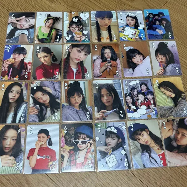 [BUNJANG] NewJeans 2023 Season's Greetings Photocard Bundle Set / 뉴진스 2023 시즌그리팅 시그 포카 판매