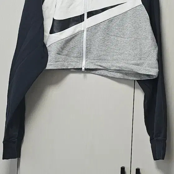[BUNJANG] Nike Swoosh Colorblock Zip-Up Jacket / 나이키 스우시 배색 집업 자켓