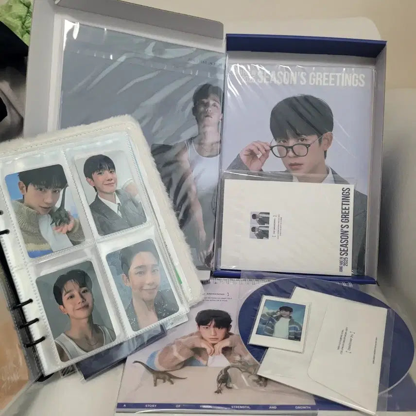 [BUNJANG] Jeong Hae-in 2025 Season's Greetings Full Set (Includes Official POB Photocards & Polaroid Photos) / (공식) 정해인 2025 시즌그리팅 풀세트(특전 포카+폴라로이드 사진 다 있음)