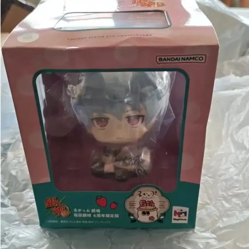 [BUNJANG] Gintama 6th Anniversary Gintoki Lookup Figure with Strawberry Cushion Special Edition (Sealed) / 은혼 6주년 긴토키 룩업 피규어 딸기방석 특전포함 미개봉