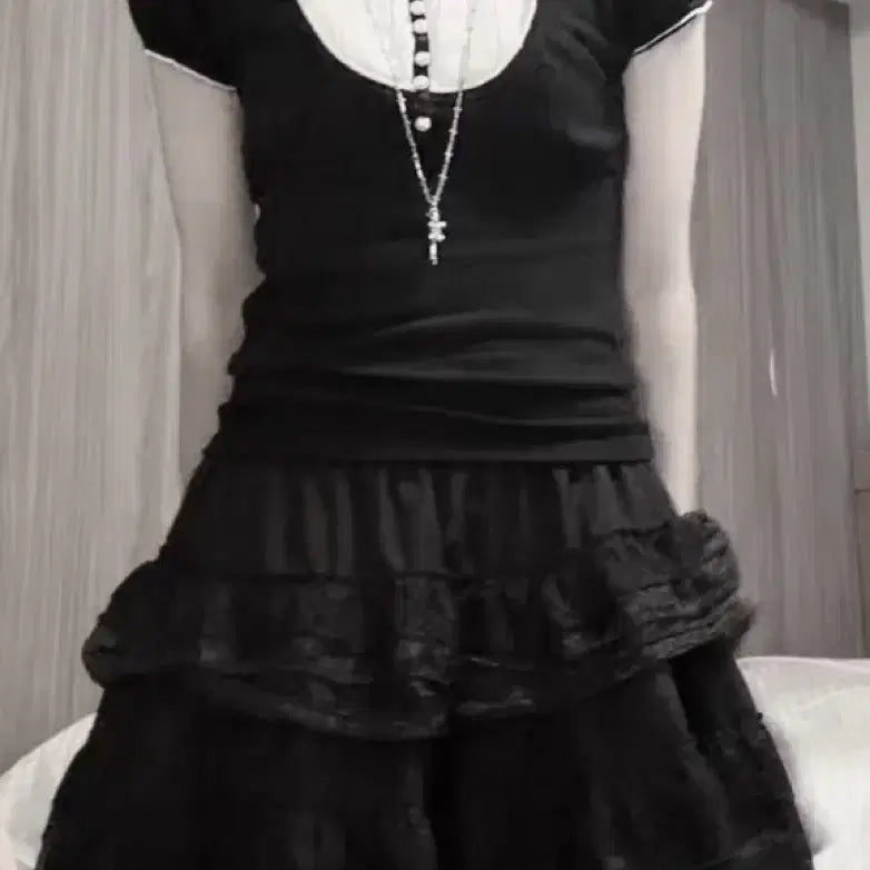 [BUNJANG] Gothic Vintage Rose Lace Blouse & Skirt Set / 고딕 공겜 여주깔 빈티지 블라우스, 상의, 장미레이스 치마 양도합니다