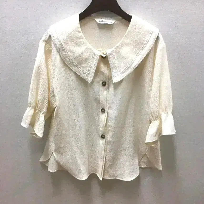 [BUNJANG] J.Beam Round Collar Blouse / 제이빔 라운드카라 블라우스 free