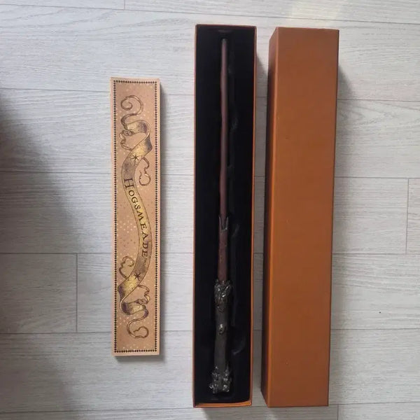 [BUNJANG] Universal Studios Harry Potter Wand and Hogwarts Map Set / 유니버셜 해리포터 지팡이 팝니다.