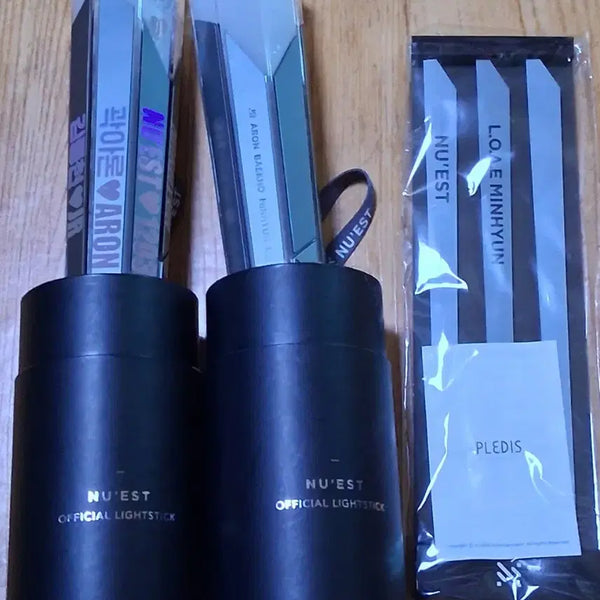 [BUNJANG] NU'EST Official Lightstick (2 Units) / 뉴이스트 공식 응원봉 2개