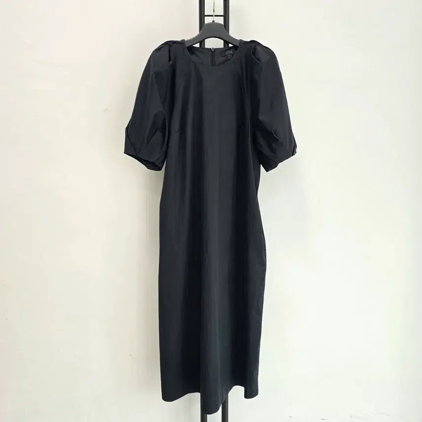 [BUNJANG] COS Puff Sleeve Black Midi Dress / 정품 코스 COS 퍼프 소매 블랙 원피스