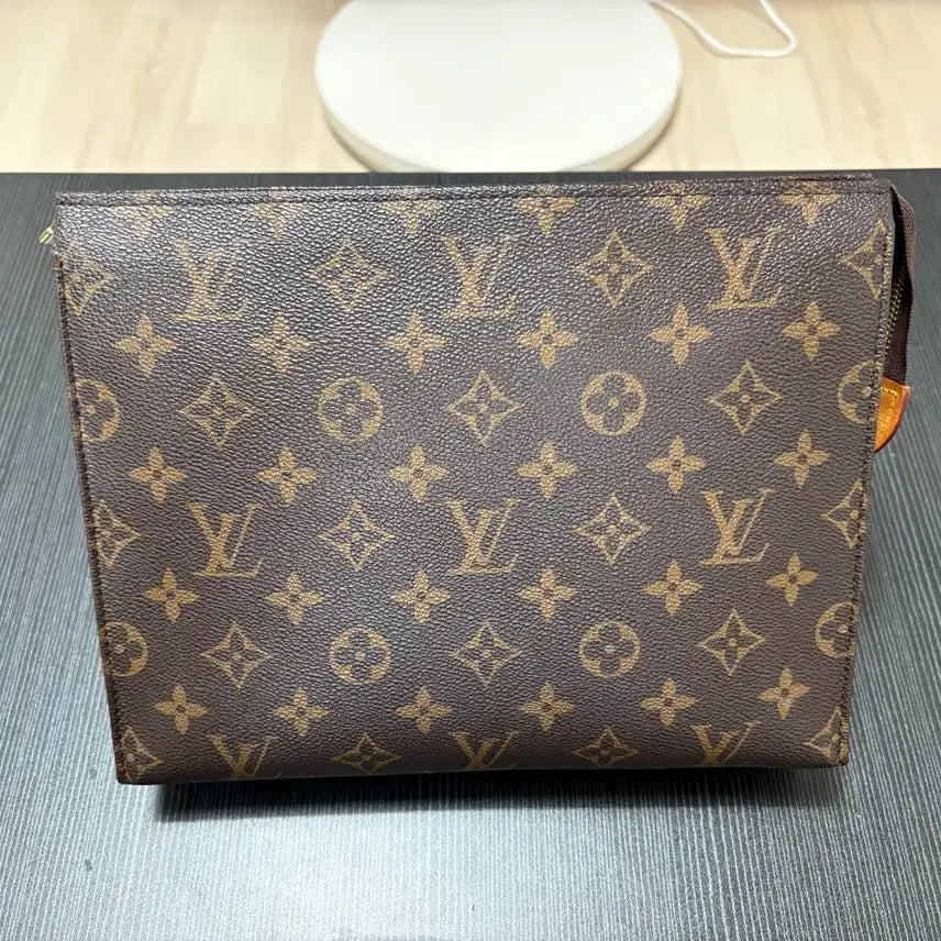 [BUNJANG] Louis Vuitton Pochette Toilette 26 Monogram Canvas Clutch / 정품 루이비통 포쉐트 토일렛 26 판매