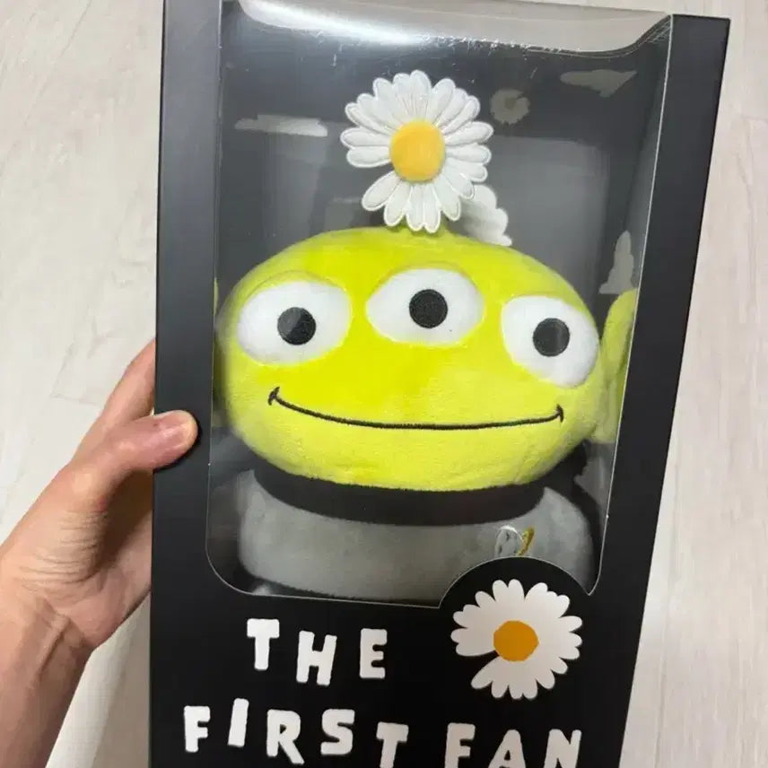 [BUNJANG] PEACEMINUSONE x Toy Story First Fan Standing Plush Doll Alien / 피스마이너스원 토이스토리 퍼스트팬 스탠딩 플러시 인형 알린