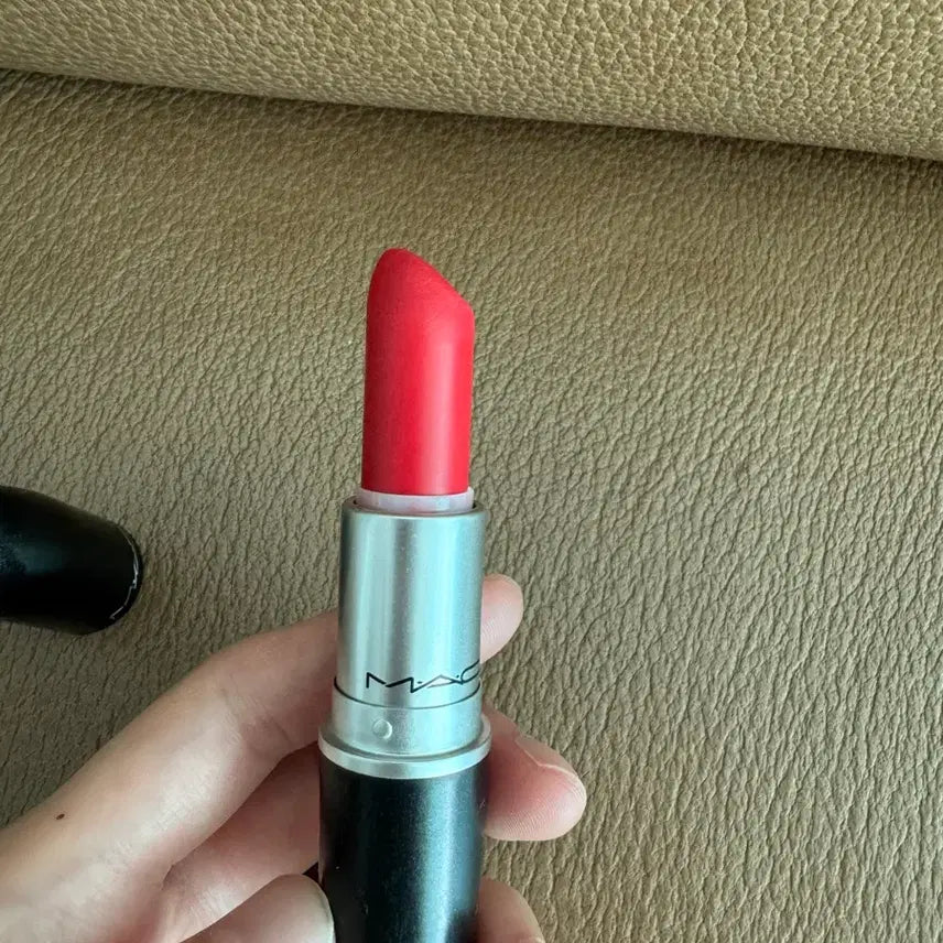 [BUNJANG] MAC Retro Matte Dangerous Lipstick / 맥 레트로매트 데인저러스