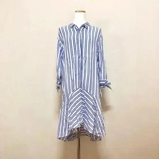 [BUNJANG] Zara Striped Ruffle Collar Dress / 자라/ 프릴스트라이프 원피스 (거의새것