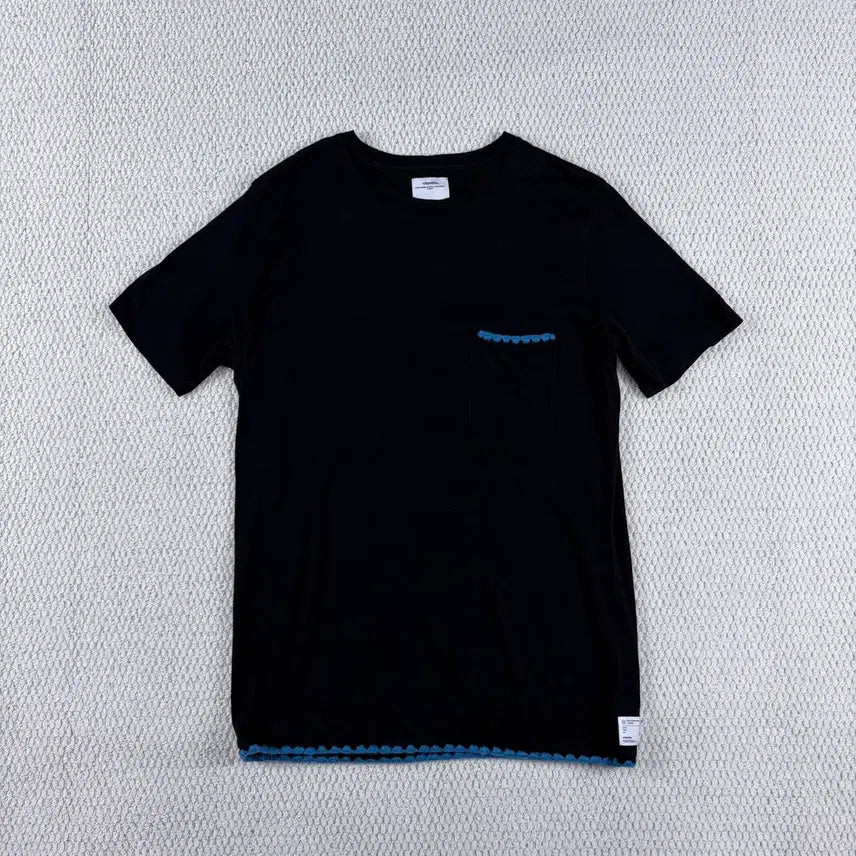 [BUNJANG] VISVIM Black Embroidered Pocket T-Shirt M / VISVIM비즈빔블랙엔브로이더리포켓티