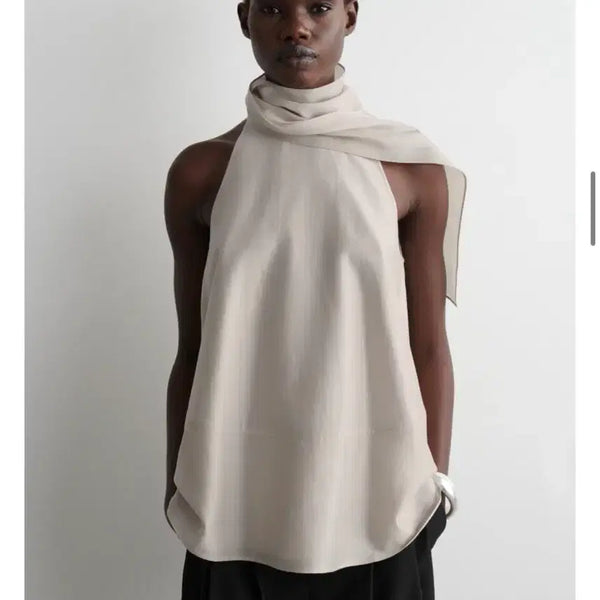 [BUNJANG] COS Fluid Halterneck Top Blouse Beige / cos 코스 플루이드 홀터넥 탑 블라우스 베이지 34