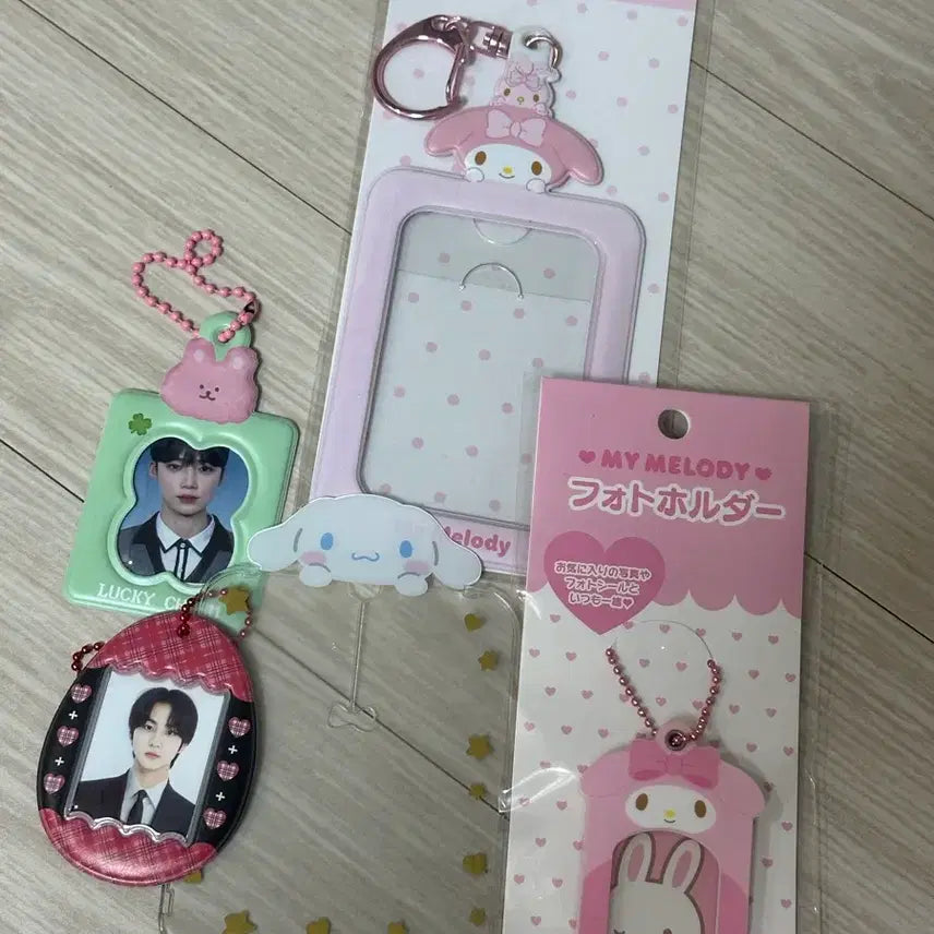 [BUNJANG] Sanrio My Melody Photocard Holder for ID Photos / 산리오 마이멜로디 마멜 포토홀더 증명사진 포카홀더 증사 엔조이 아이돌 캐캐체