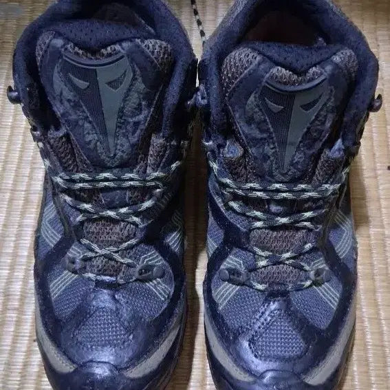 [BUNJANG] Black Yak Gore-Tex Mid-Top Indoor Work Boots / 블랙야크 고어텍스 실내작업용 255(260) 택비포함