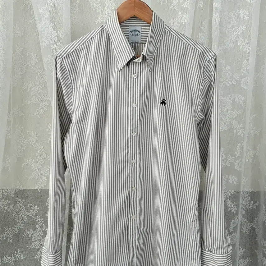 [BUNJANG] Brooks Brothers Beige Stripe Button-Down Shirt (M) / M) 브룩스브라더스 스트라이프 셔츠 베이지