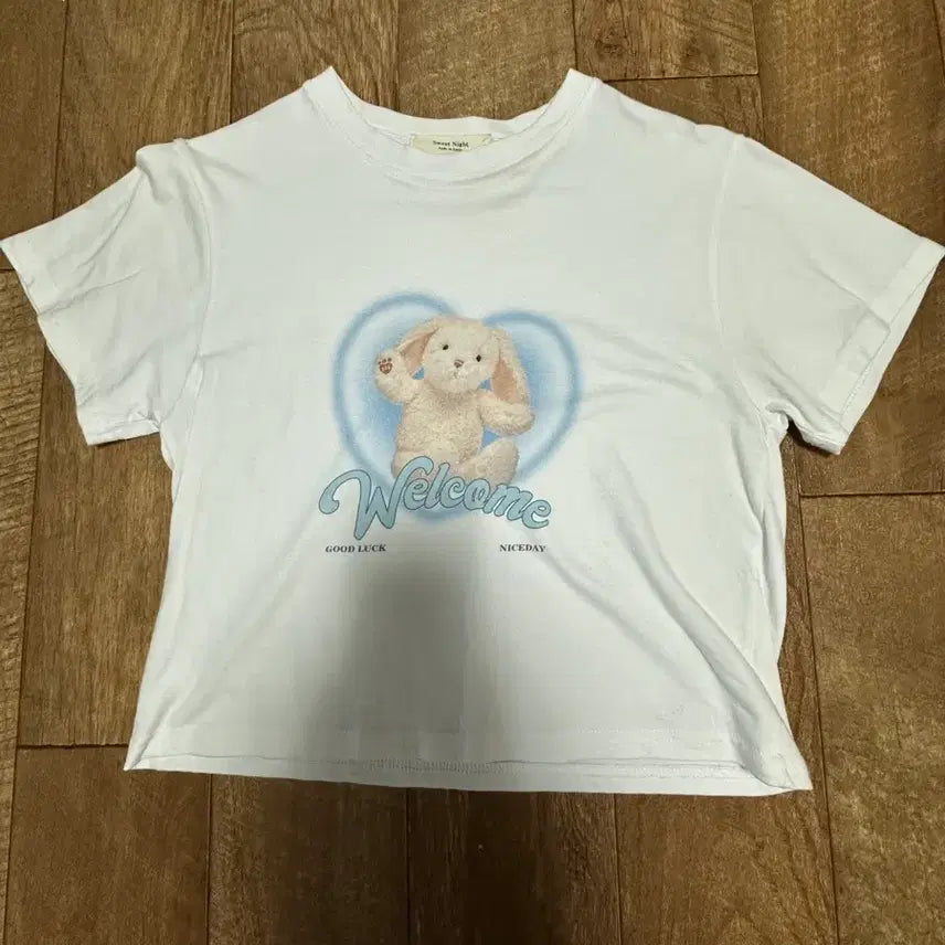 [BUNJANG] Ablley Cropped Short Sleeve T-shirt / 에이블리 크롭 반팔티