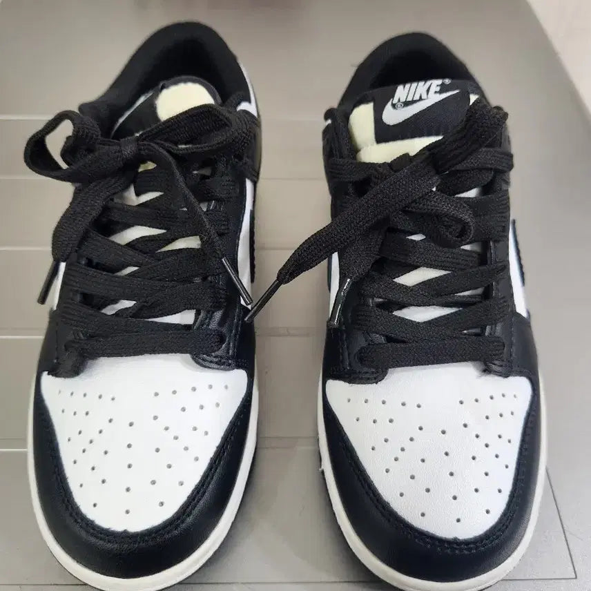 [BUNJANG] Nike Dunk Low Orca / 나이키 덩크 로우 범고래230