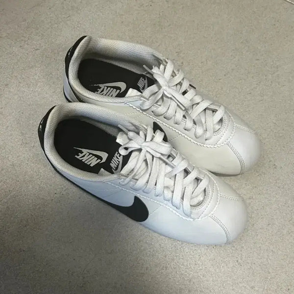 [BUNJANG] Nike Cortez White Black Sneakers / 나이키 코르테즈 흰검 스니커즈W