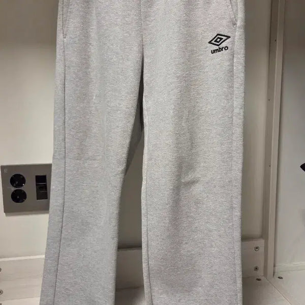 [BUNJANG] Umbro Grey Cotton Training Pants / (옷장 대방출)엄브로 그레이 면 트레이닝 팬츠 팝니다(A급)