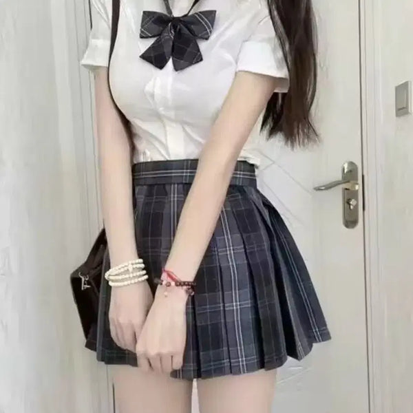 [BUNJANG] Japanese Style Two-Piece Set: High-Waist A-Line Skirt & Shirt with Bow Tie / 판매 ) 여름 신상 투피스 세트 하이웨이스트 A라인 스커트 학생 JK 유니폼 셔츠 대학풍 일본 스타일 패셔너블 여성 앙상블